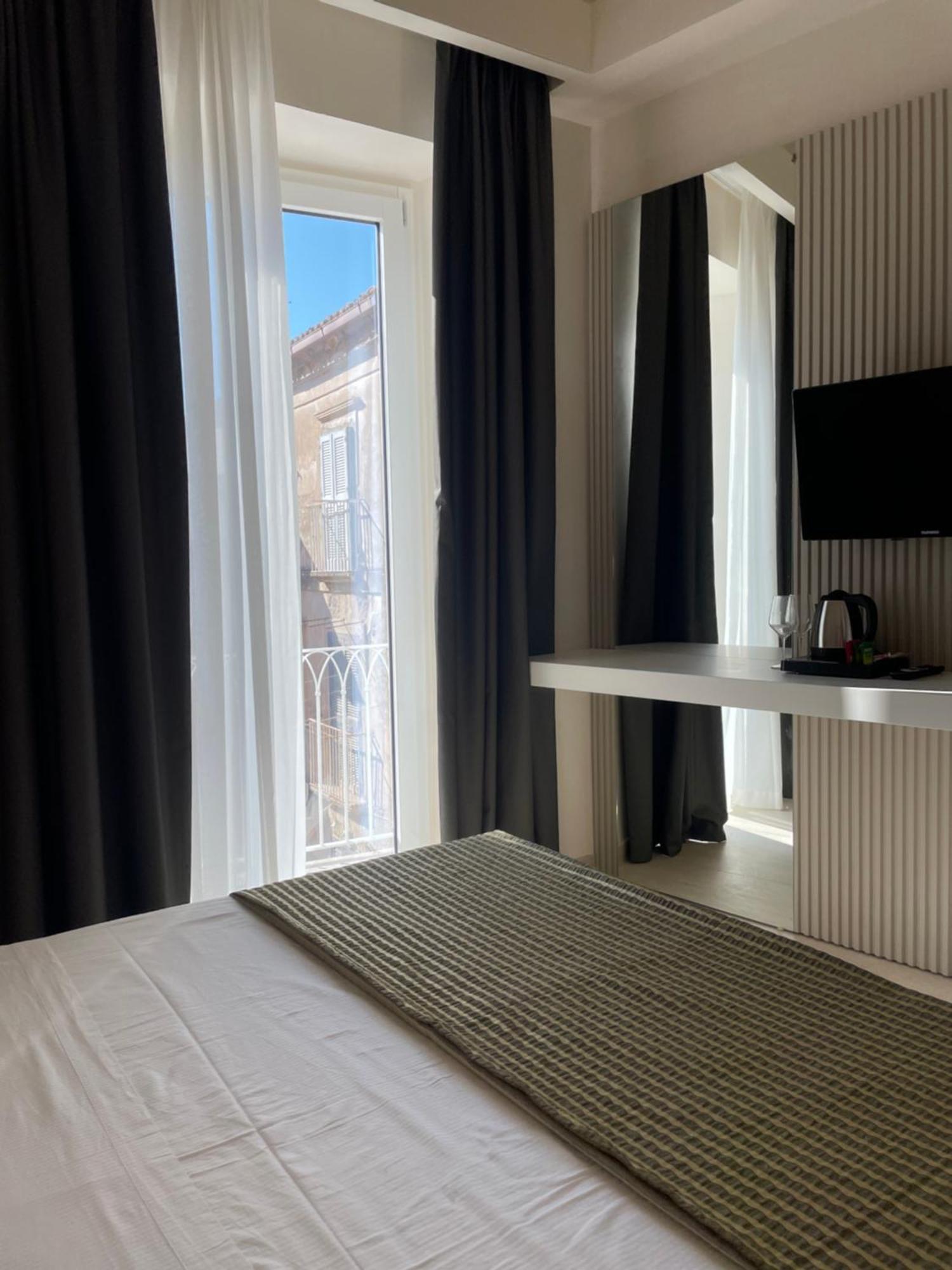 Sun Serenity Suite Tropea Buitenkant foto